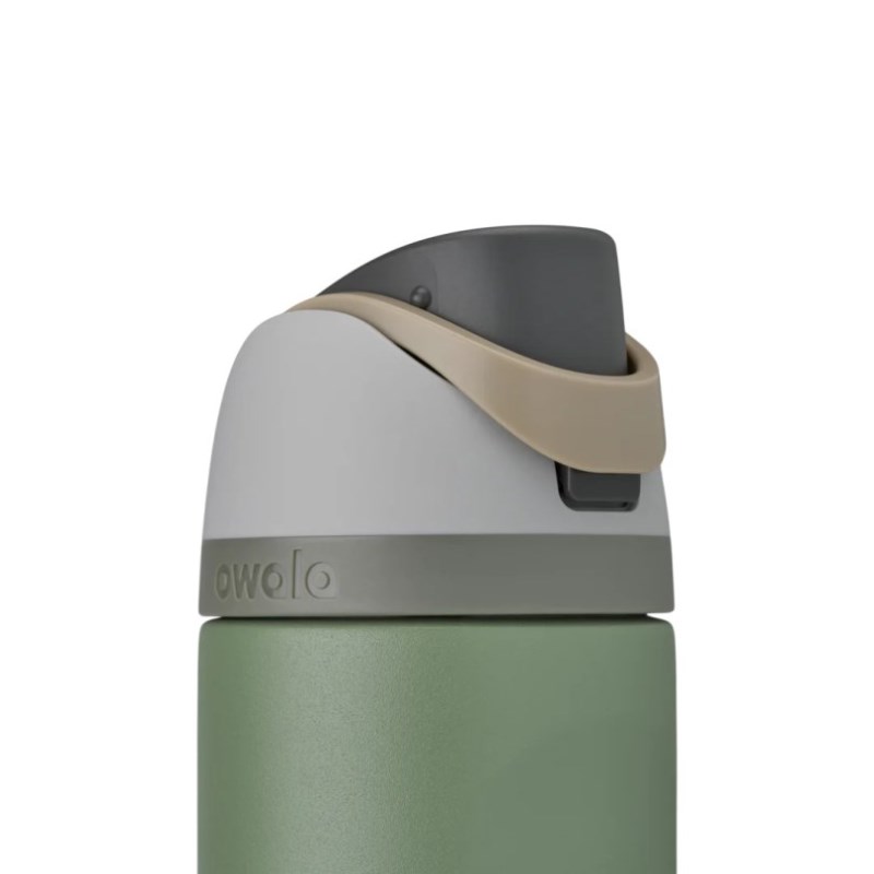 Green Owala 24oz FreeSip® Stainless Steel Water Bottle | DWE4189BM